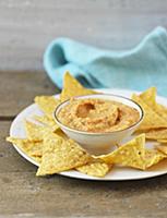 Yellow pea hot pepper cream with tortilla chips