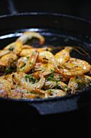 Grilled shrimps with parsley