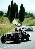 Легендарная Mille Miglia - гонка '1000 миль'. На т