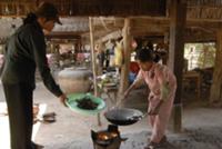 В камбоджийской деревне Скоун (Skoun), известной с