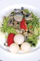 Австралийская кухня. На фото - салад из морепродук