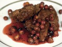 Австралийская кухня. На фото - блюдо из мяса кенгу