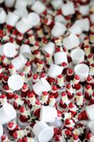 Фотографии с фабрики по изготовлению стеклянных ша