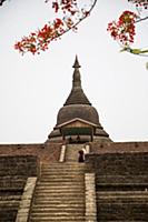 Myanmar / Mrauk U / 2014 / Koethaung Pagoda.

© Sa