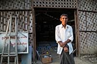 Myanmar / Mrauk U / 2014 / Painter Shwe Maung Thar