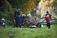 Romania / Negreni / 2014 / Traditional gipsy famil