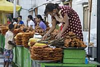 MYANMAR / Mon State / 2015 / Grilled fish, fried s