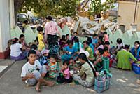 MYANMAR / Mandalay Division / Bagan / At Bupaya, l