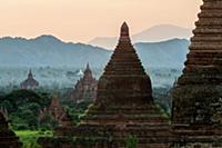 MYANMAR / Mandalay Division / Bagan / Over 2200 te