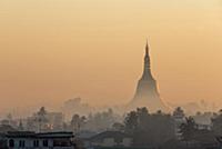 MYANMAR / Mon State / Bago / The Shwemawdaw Paya i