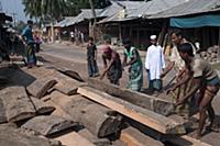 BANGLADESH / Dhaka / 25.10.2009 / a carpentry shop