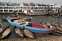 BANGLADESH / Dhaka / 27.10.2009 / Sadarghat port. 