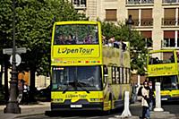 France, Paris (75) 7th arrondissement, tourist bus