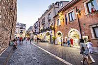 Old town and shoppingstreets of Taormina, Sicily, 