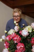 Российская писательница Татьяна Устинова позирируе