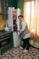 Российская телеведущая Роза Сябитова позирует фото