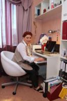 Российская телеведущая Роза Сябитова позирует фото