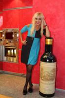 Писательница детективных романов Юлия Шилова позир