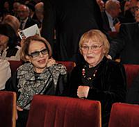 Инна Чурикова и Алла Покровская на 26-ой церемонии