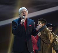 Вячеслав Добрынин на фестивале «Песня Года 2014». 