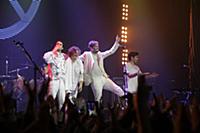 Концерт группы Klaxons. Известия Hall, Москва, Рос