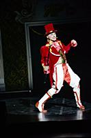 Евгений Аксенов (конферансье Андрей Шпиг). Премьер