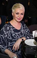 Катя Лель на презентации анти-кризисного инновацио
