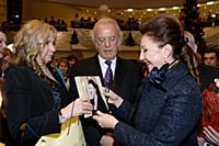 Лейла Адамян и Илья Резник с супругой Ириной на та