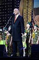 Илья Резник и детский ансамбль «Зеленые фуражки». 