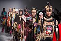 Показ Manish Arora осень/зима 2015. Неделя моды в 