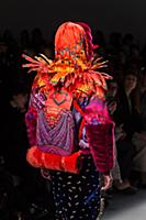 Показ Manish Arora осень/зима 2015. Неделя моды в 