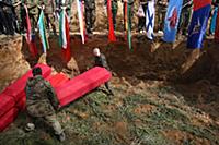 Братское захоронение останков солдат, погибших в В