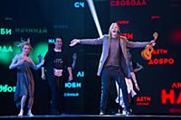 На съёмочной площадке во время прямого эфира проек