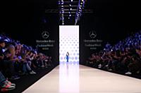 Показ Даша Гаузер. Неделя моды Mercedes-Benz в Мос