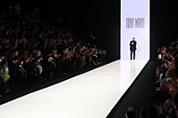 Показ Tony Ward. Неделя моды Mercedes-Benz в Москв