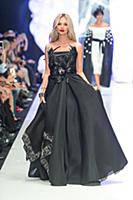 Виктория Лопырева. Показ коллекции Игорь Гуляев. M