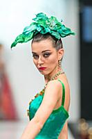 Показ Вячеслава Зайцева. Estet Fashion Week. Росси