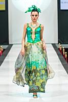 Показ Вячеслава Зайцева. Estet Fashion Week. Росси