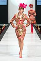 Показ Вячеслава Зайцева. Estet Fashion Week. Росси