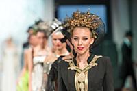 Показ Вячеслава Зайцева. Estet Fashion Week. Росси