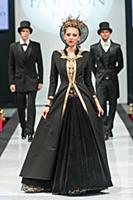 Показ Вячеслава Зайцева. Estet Fashion Week. Росси