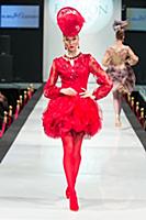 Показ Вячеслава Зайцева. Estet Fashion Week. Росси