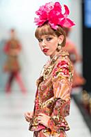 Показ Вячеслава Зайцева. Estet Fashion Week. Росси