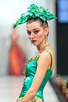 Показ Вячеслава Зайцева. Estet Fashion Week. Росси