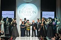 Показ Вячеслава Зайцева. Estet Fashion Week. Росси