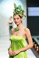 Показ Вячеслава Зайцева. Estet Fashion Week. Росси