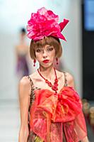 Показ Вячеслава Зайцева. Estet Fashion Week. Росси