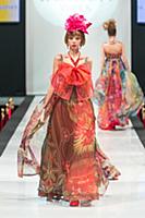 Показ Вячеслава Зайцева. Estet Fashion Week. Росси