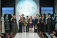 Показ Вячеслава Зайцева. Estet Fashion Week. Росси