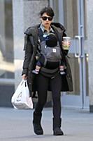 , New York, NY - 2/2/2016 - Hilaria Baldwin Runnin